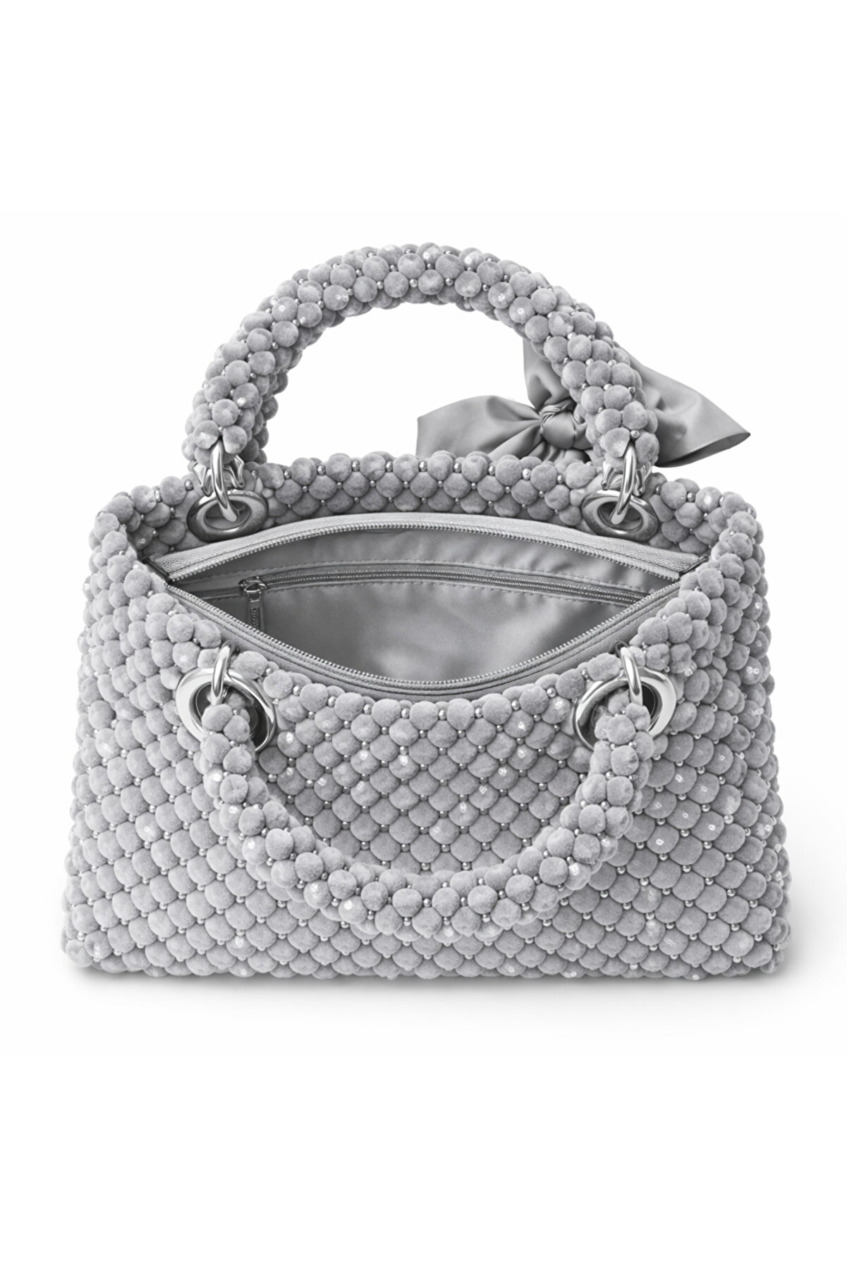 Ateli̇er Emi̇ne Si̇lva Ti̇tani̇um