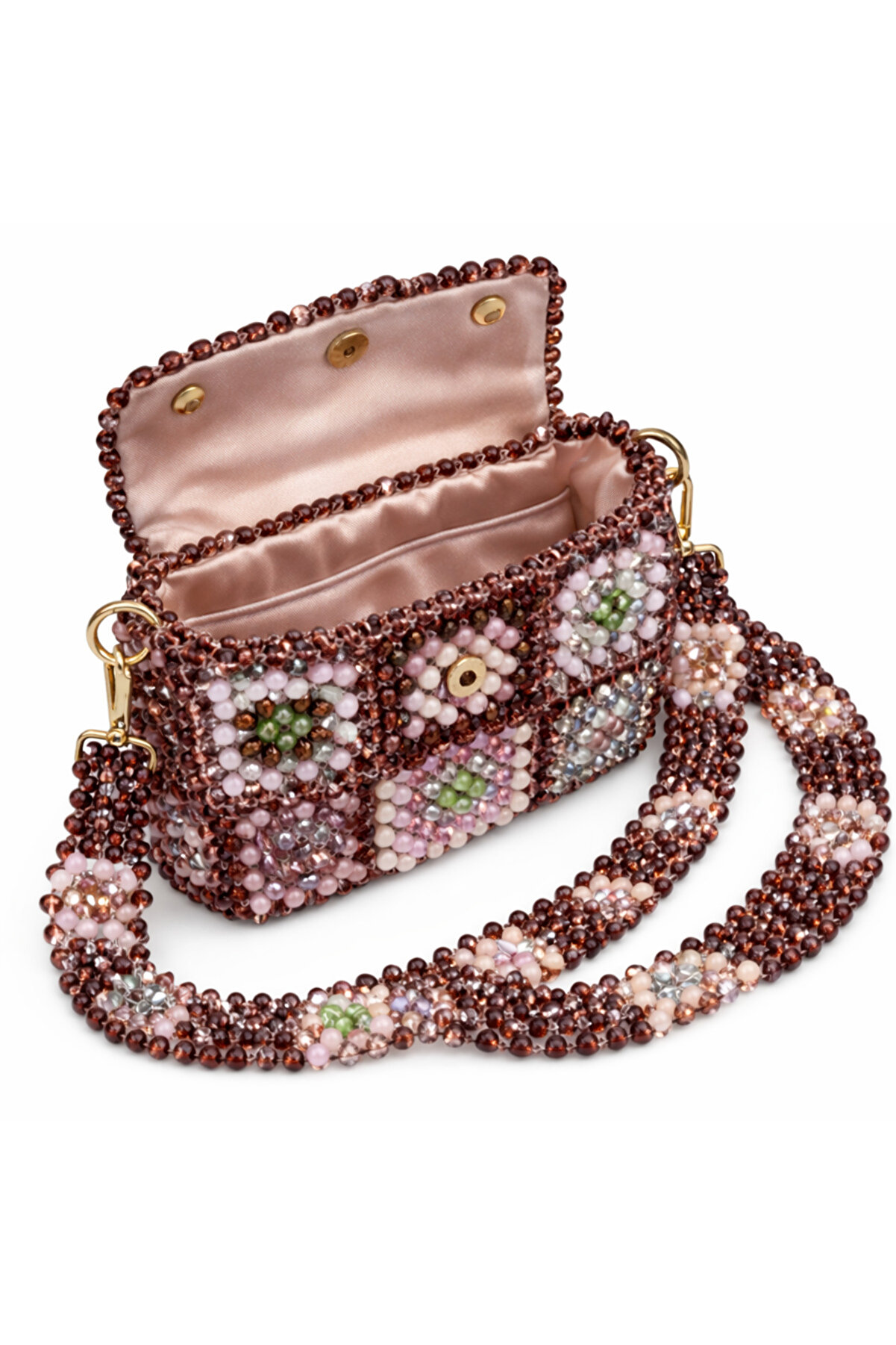 Ateli̇er Emi̇ne Budi̇no Carmelli̇a