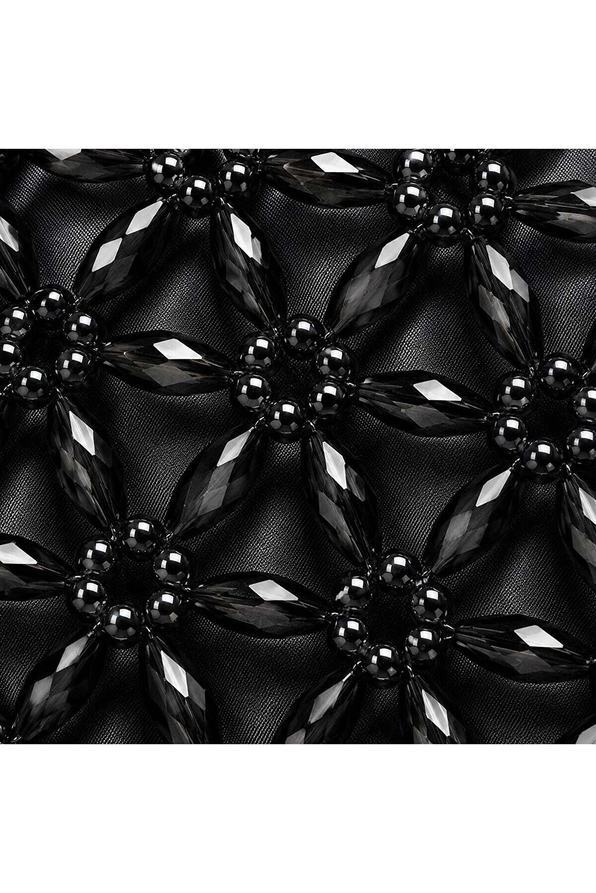 Ateli̇er Emi̇ne Fresco Raven