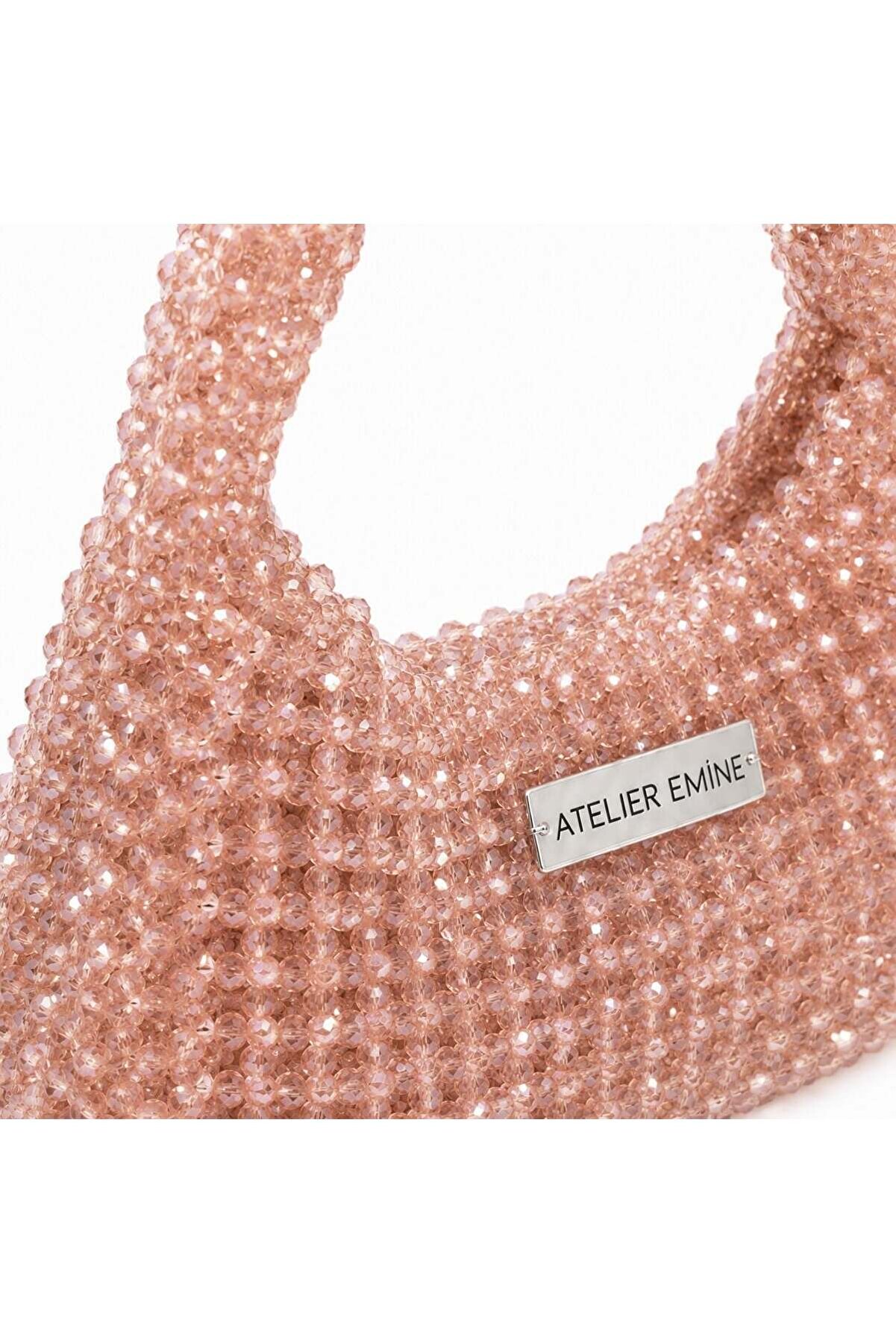 Ateli̇er Emi̇ne Stracci̇ Pi̇nky