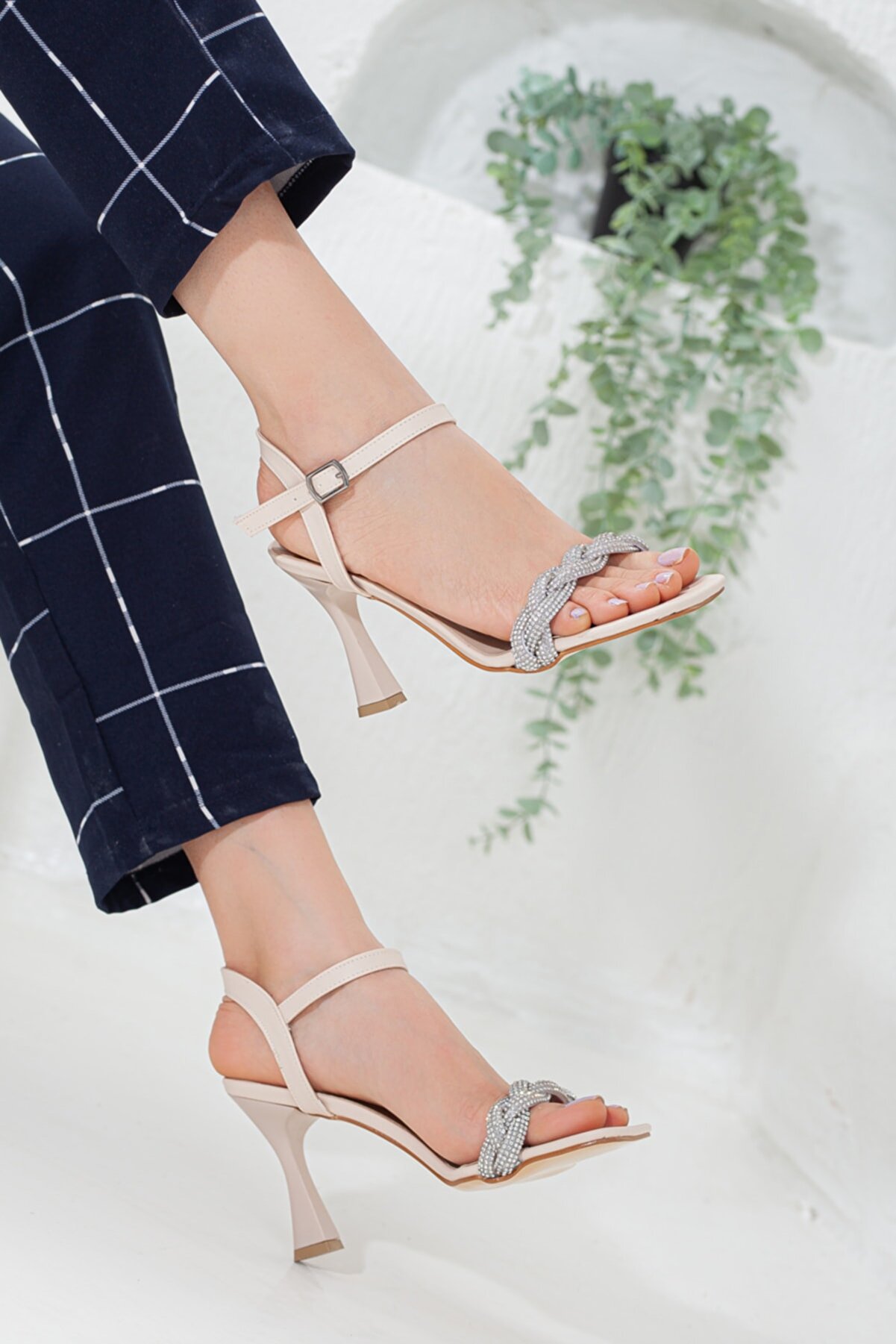 Gult Kadın Taş Örgülü Yazlık Açık Ayakkabı Ten