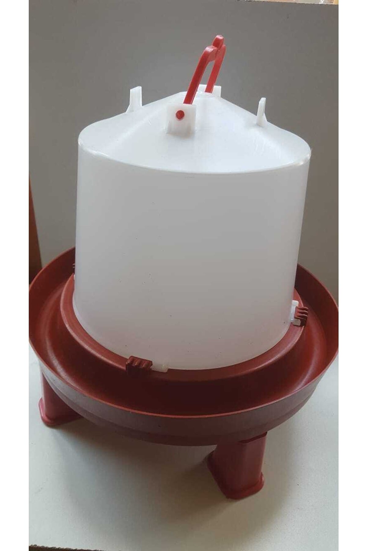 Tekplast Tavuk Suluğu 8 Lt Ayaklı (Kekli̇k, Bıldırcın Ve Di̇ğer Kanatlı Hayvanlar I&ccedil;i̇n)