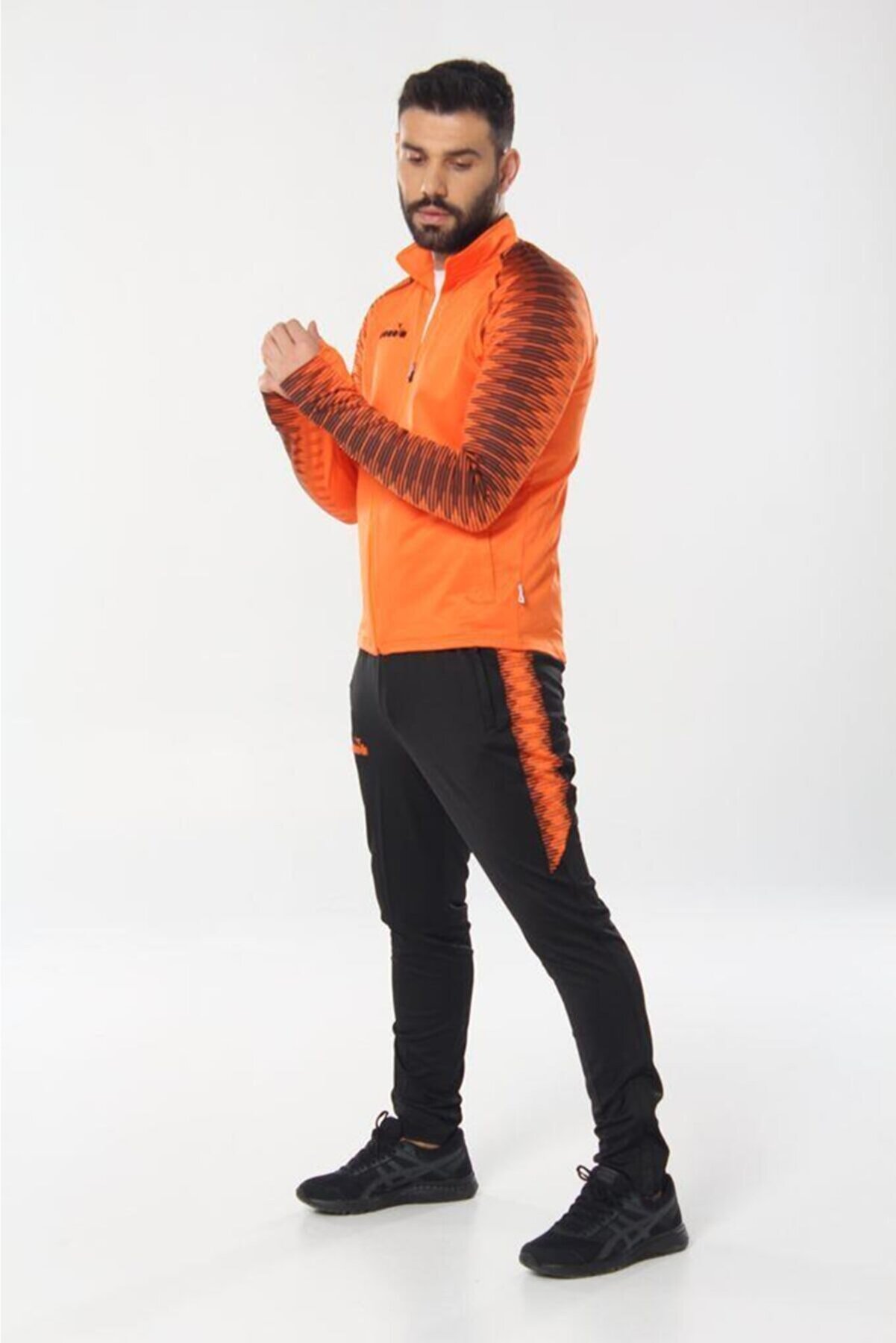 Di̇adora Ri̇ti̇m Erkek Turuncu Kamp Eşofman Takımı