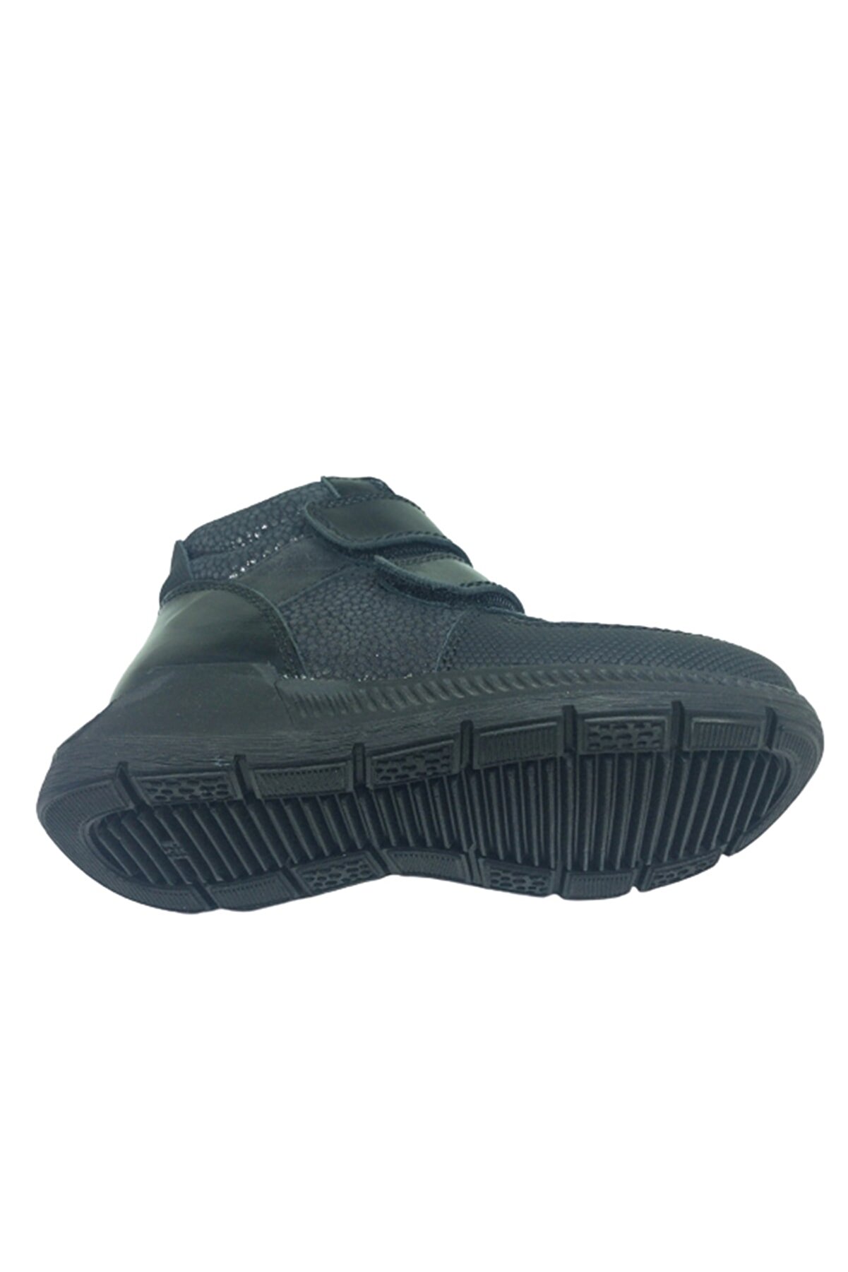 Ortopedi̇ka Pati̇k Kız Çocuk Bot Si̇yah Rugan Nokta Baskılı Cırtlı Deri̇ Anatomi̇k