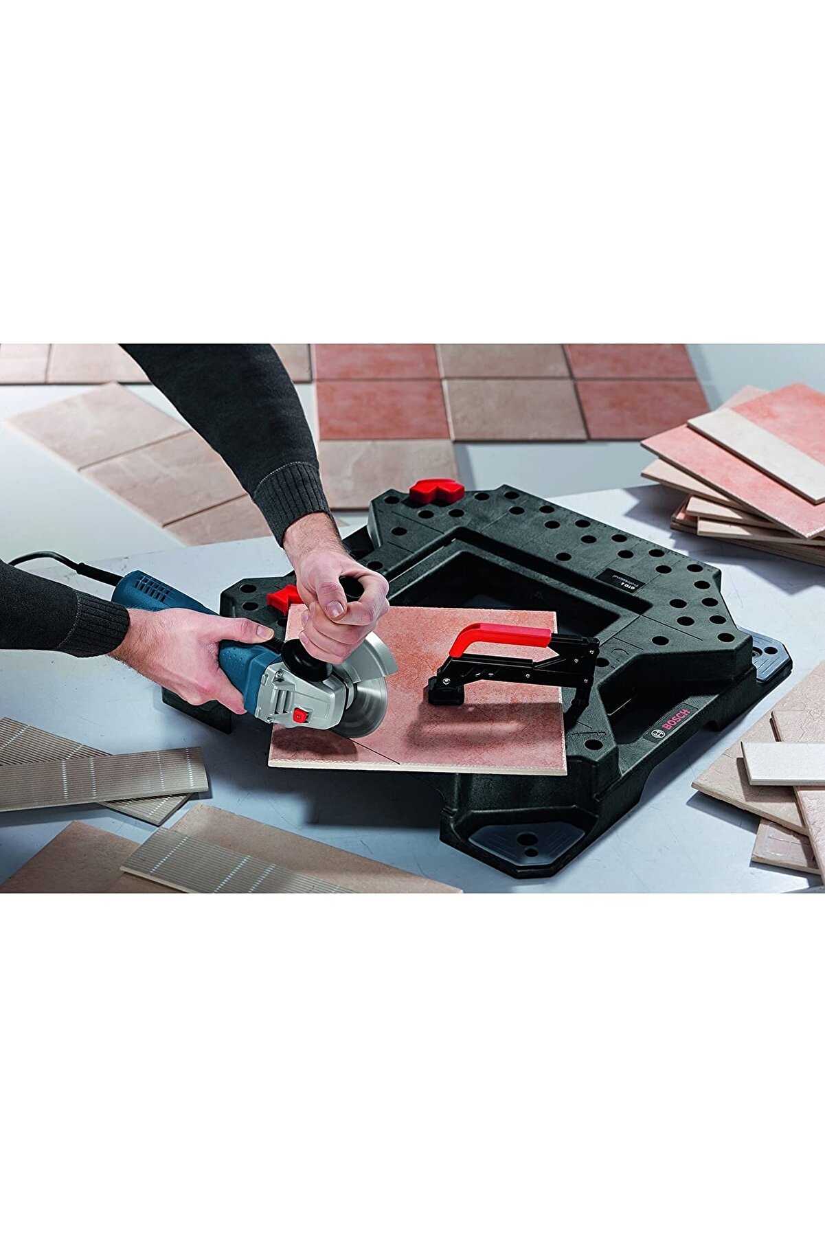 Avuç Taşlama Maki̇nası Gws 750-115 + Darbeli̇ Matkap Gsb 550 + 41 Parça Uç Seti̇