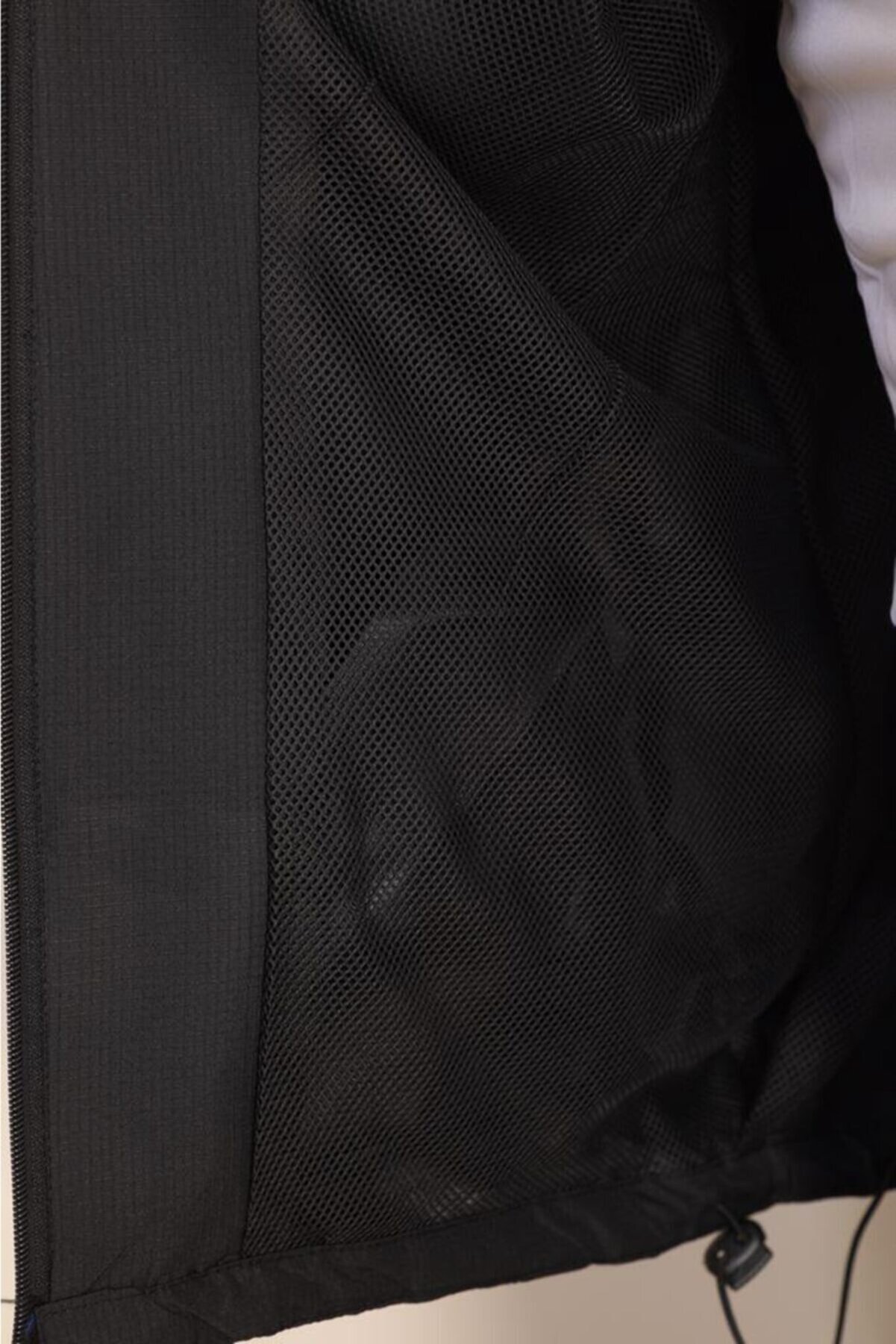 Di̇adora Uni̇sex Si̇yah Ri̇ps Yağmurluk