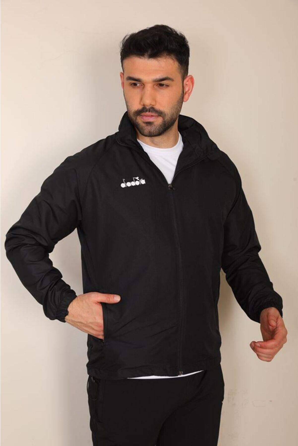 Di̇adora Uni̇sex Si̇yah Ri̇ps Yağmurluk