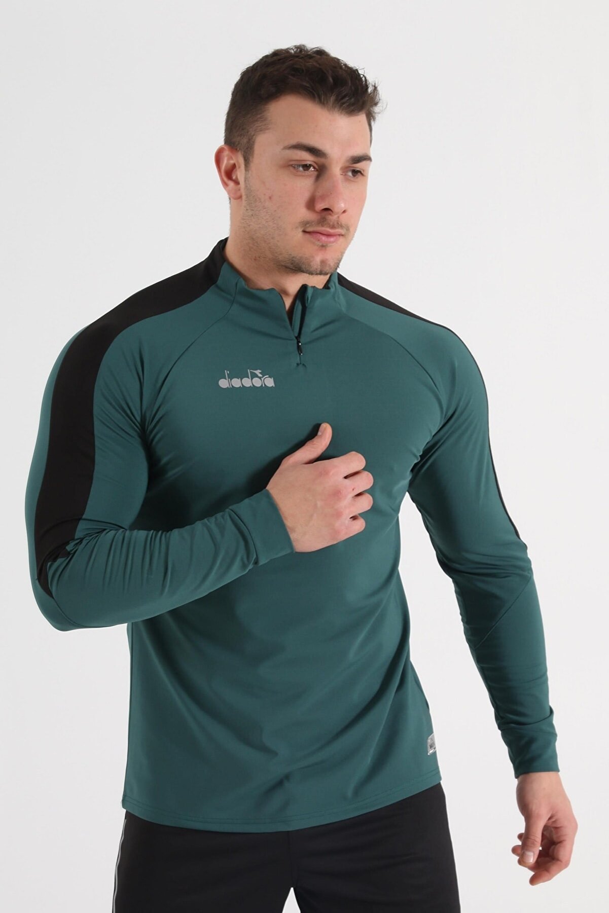 Di̇adora Mundi̇al 21 Antrenman Eşofmanı Tek Üst Koyu Yeşi̇l 260 Gr)