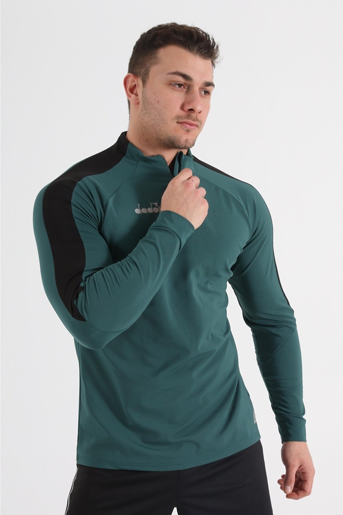 Di̇adora Mundi̇al 21 Antrenman Eşofmanı Tek Üst Koyu Yeşi̇l 260 Gr)