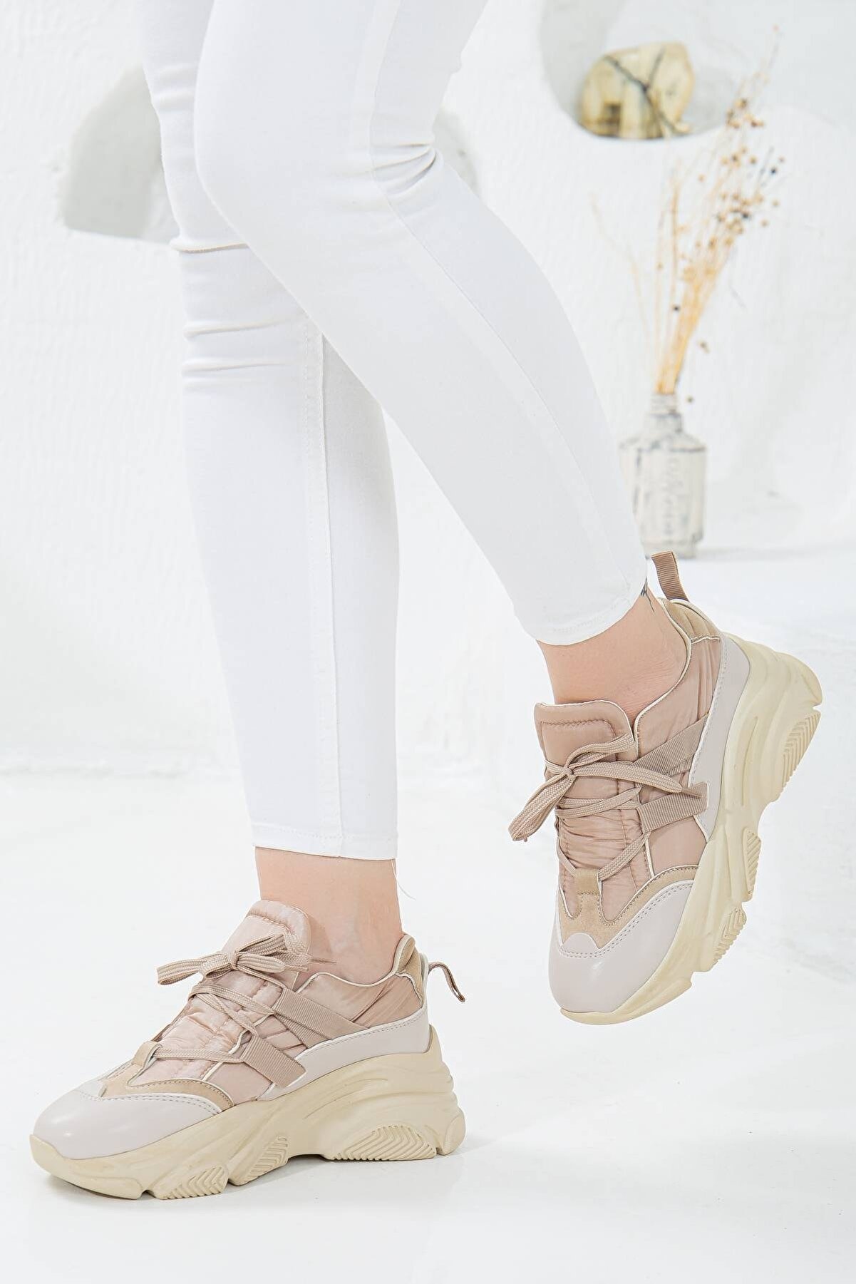 Gult Kadın Kalın Taban Spor Ayakkabı Nude