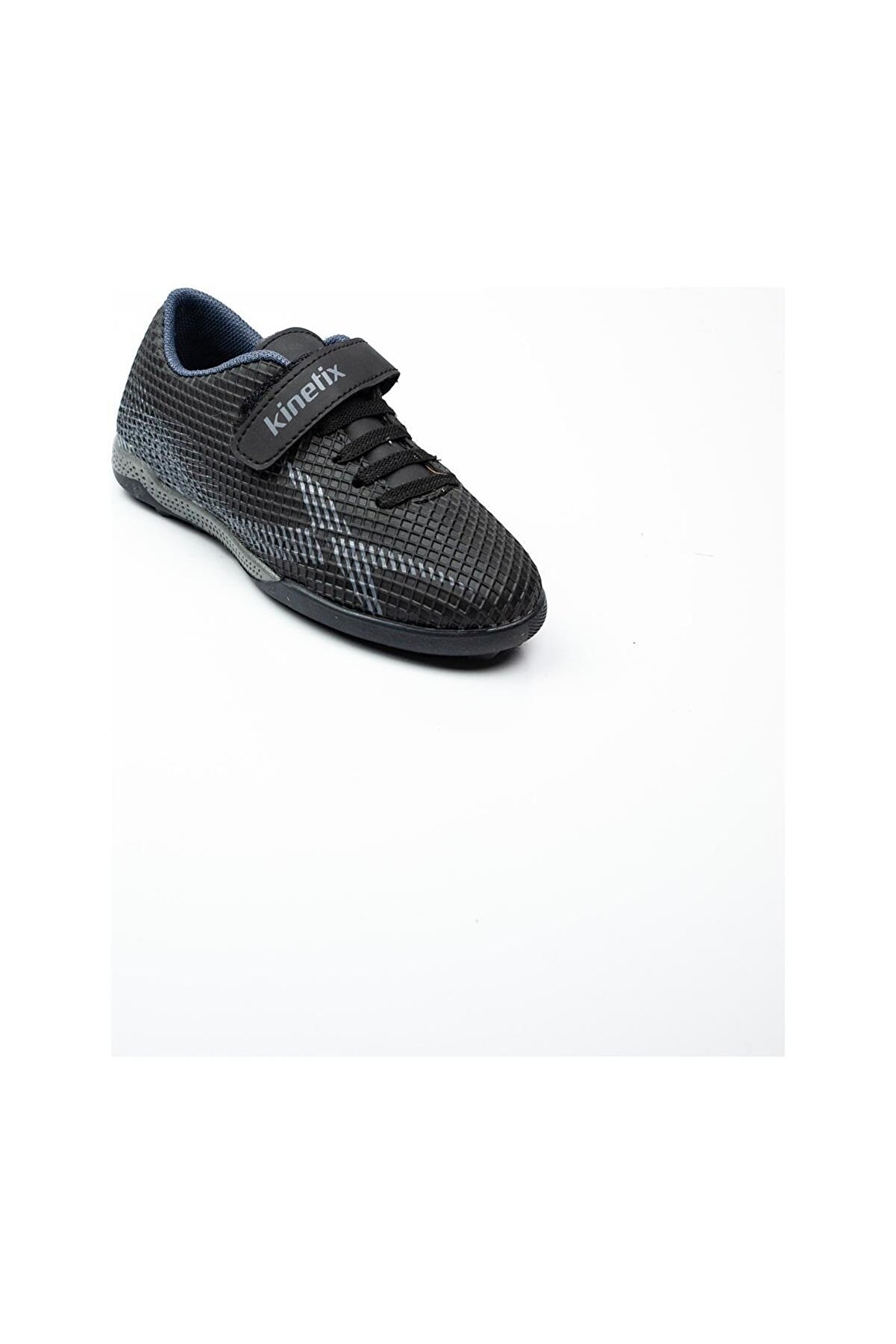 Ki̇neti̇x Hunt Turf 3Fx Halı Saha