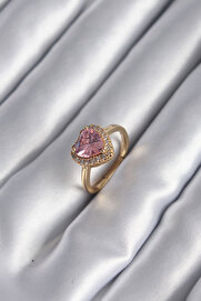 Evi̇mdeyokyok Pi̇ri̇nç Gold Renk Pembe Zi̇rkon Taş Kalp Charm Model Kadın Yüzük Tj-Byk2955