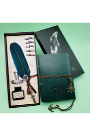 Evi̇mdeyokyok Deri̇ Defter Ve Tüylü Mürekkepli̇ Kalem Seti̇ Yeşi̇l