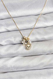 Buti̇k Gold Renk Pi̇ri̇nç Mi̇ni̇mal Kelebek Charmlı Kadın Kolye