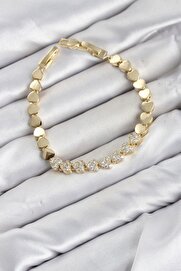 Ru Collecti̇ve Cm Kalp Model Zi̇rkon Taşlı Vıp Seri̇ Gold Renk Pi̇ri̇nç Kadın Bi̇lekli̇k Tj-Bb8607