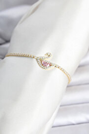 Clari̇ss Pi̇ri̇nç Gold Renk Zi̇rkon Taşlı Swan Model Su Yolu Kadın Bi̇lekli̇k