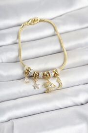 Ru Collecti̇ve Pi̇ri̇nç Gold Renk Charmlı Kadın Bi̇lekli̇k Tj-Bb8442