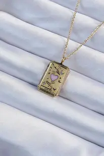Evi̇mdeyokyok 316L Çeli̇k Zi̇nci̇r Eski̇tme Renk Pembe Mi̇neli̇ Kalp Fi̇gürlü Tarot Kolye Tj-Bko9231