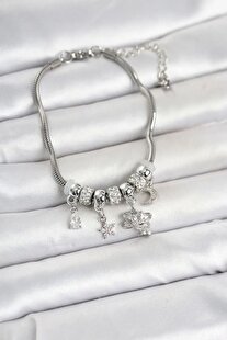 Ru Collecti̇ve Pi̇ri̇nç Gümüş Renk Charmlı Kadın Bi̇lekli̇k Tj-Bb8443