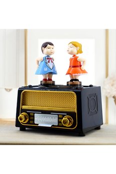 Evimdeyokyok Öpüşen Çift Müzik Kutusu