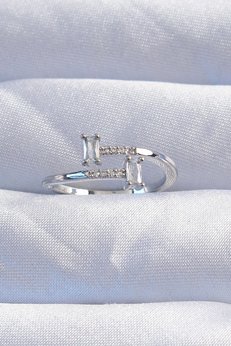 Evimdeyokyok Pirinç Gümüş Renk Zirkon Taşlı Geometrik Ayarlanabilir Yüzük Tj-Byk3240