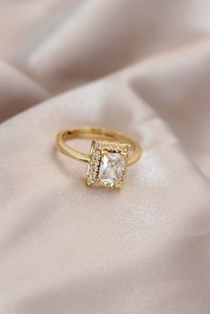 Evimdeyokyok Ayarlamalı Gold Renk Metal Zirkon Ve Kristal Taşlı Dikdörtgen Model Yüzük Tj-Byk2068