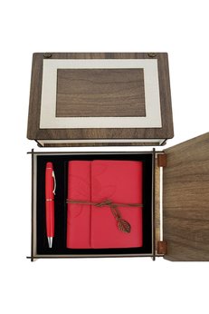 Evimdeyokyok Özel Ahşap Kutulu Kırmızı Deri Defter Ve Kalem Set