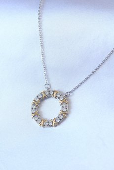 Evimdeyokyok 316L Çelik Gümüş Renk Zirkon Taşlı Gold Detay Xoxo Kadın Kolye Tj-Bko7459
