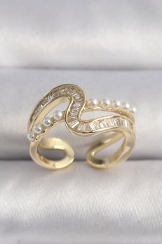 Evimdeyokyok Pirinç Gold Renk Zirkon Taşlı İnci Detay Vıp Seri Kadın Yüzük Tj-Byk3512
