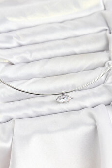 Buti̇k Pi̇ri̇nç Gümüş Renk Choker Model Zi̇rkon Taşlı Kadın Kolye