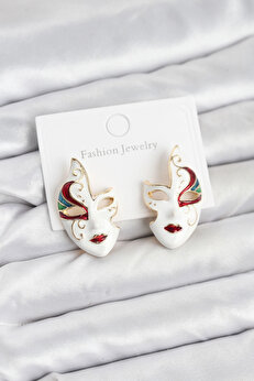 Buti̇k Pi̇ri̇nç Maske Model Kadın Küpe