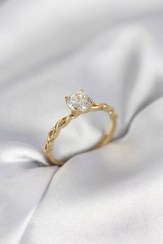 Evimdeyokyok Gold Renk Sarmal Zincir Model Tek Taş Model Zirkon Taşlı Kadın Yüzük Tj-Byk3975