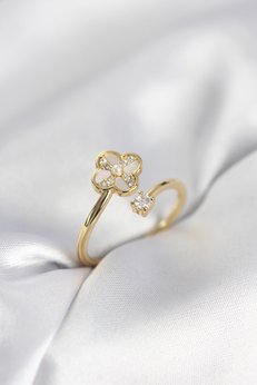 Evimdeyokyok Gold Renk Zirkon Taşlı Yonca Model Kadın Yüzük Tj-Byk4005