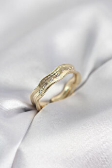 Ekoalışveri̇şdünyam Gold Renk Su Damlası Model Zi̇rkon Taşlı Kadın Yüzük Tj-Byk4123