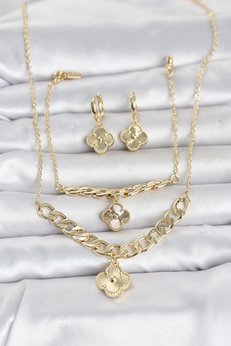 Clariss Gold Renk Pirinç Kolye Bileklik Ve Küpe Seti