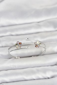 Evimdeyokyok Gümüş Renk Pirinç Zirkon Taşlı Çiçek Model Kadın Bileklik Tj-Bb8522