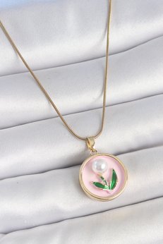 Gizmurstore 316L Çelik Gold Renk Zincir Pembe Mineli İncili Çiçek İşlemeli Portre Model Ka - Gms5035-8815