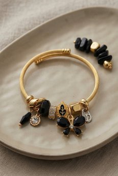 Evimdeyokyok Siyah Model Charmlı Bileklik Tj-Bb8747