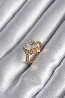 Evi̇mdeyokyok Pi̇ri̇nç Gold Renk Zi̇rkon Taşlı Kalp Charm Model Kadın Yüzük Tj-Byk2953