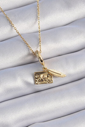 Tj 316L Çelik Gold Renk Kalp Detay Mektup Figür Charm Model Kadın Kolye Tj-Bko9314