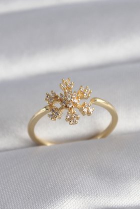 Evi̇mdeyokyok Pi̇ri̇nç Gold Renk Zi̇rkon Taşlı Kar Tanesi̇ Model Kadın Yüzük - Tj-Byk3033