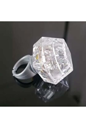 Ethab Ti̇caret Kri̇stal Tasarımlı Led Işıklı Gümüş Yüzük