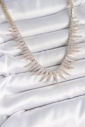 Evimdeyokyok Pirinç Gold Renk Zirkon Taşlı Sivri Model Vıp Seri Kadın Kolye Tj-Bko10202