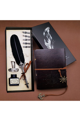 Evimdeyokyok Tüylü Kalem Ve Deri Defter Set 646