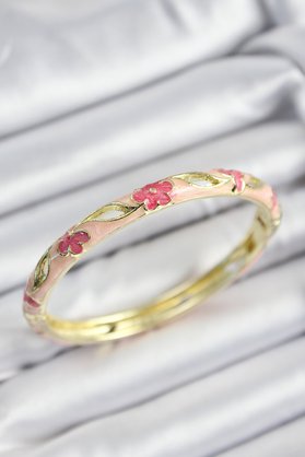 Tj Mineli Pirinç Pembe Çiçek Motifli Gold Renk Kadın Kelepçe - Tj-Bb7372