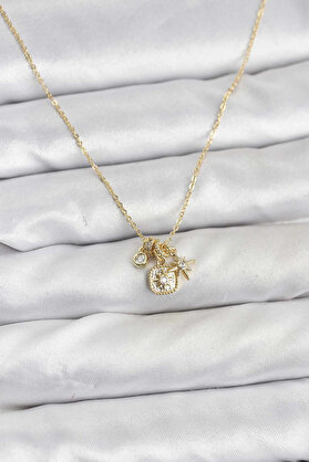 Buti̇k Pi̇ri̇nç Gold Renk Mi̇ni̇mal Charmlı Kadın Kolye