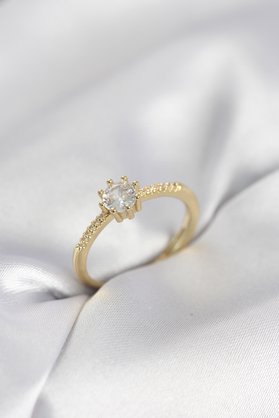 Evi̇mdeyokyok Tek Taş Model Gold Renk Zi̇rkon Taşlı Kadın Yüzük Tj-Byk4088