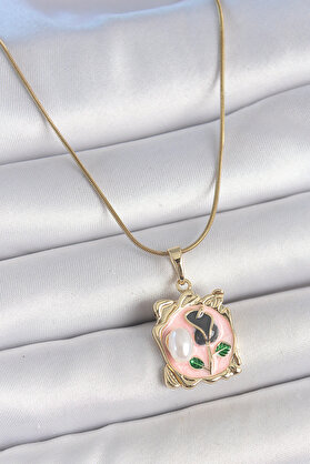 Ethab Giyim 316L Çelik Gold Renk Zincir Pembe Mineli Çiçek İşlemli İnci Detay Portre Model - Glst7566-485