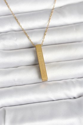 Ethab Giyim 316L Çelik Gold Renk Ayetel Kürsi Yazılı Bar Çubuk Kolye 5886 - Glst7233-6901