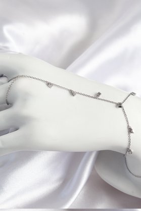 Geneloem Pirinç Zirkon Taşlı Sallantılı Model Gümüş Renk Kadın Şahmeran 5886 - Stepco4970-6444